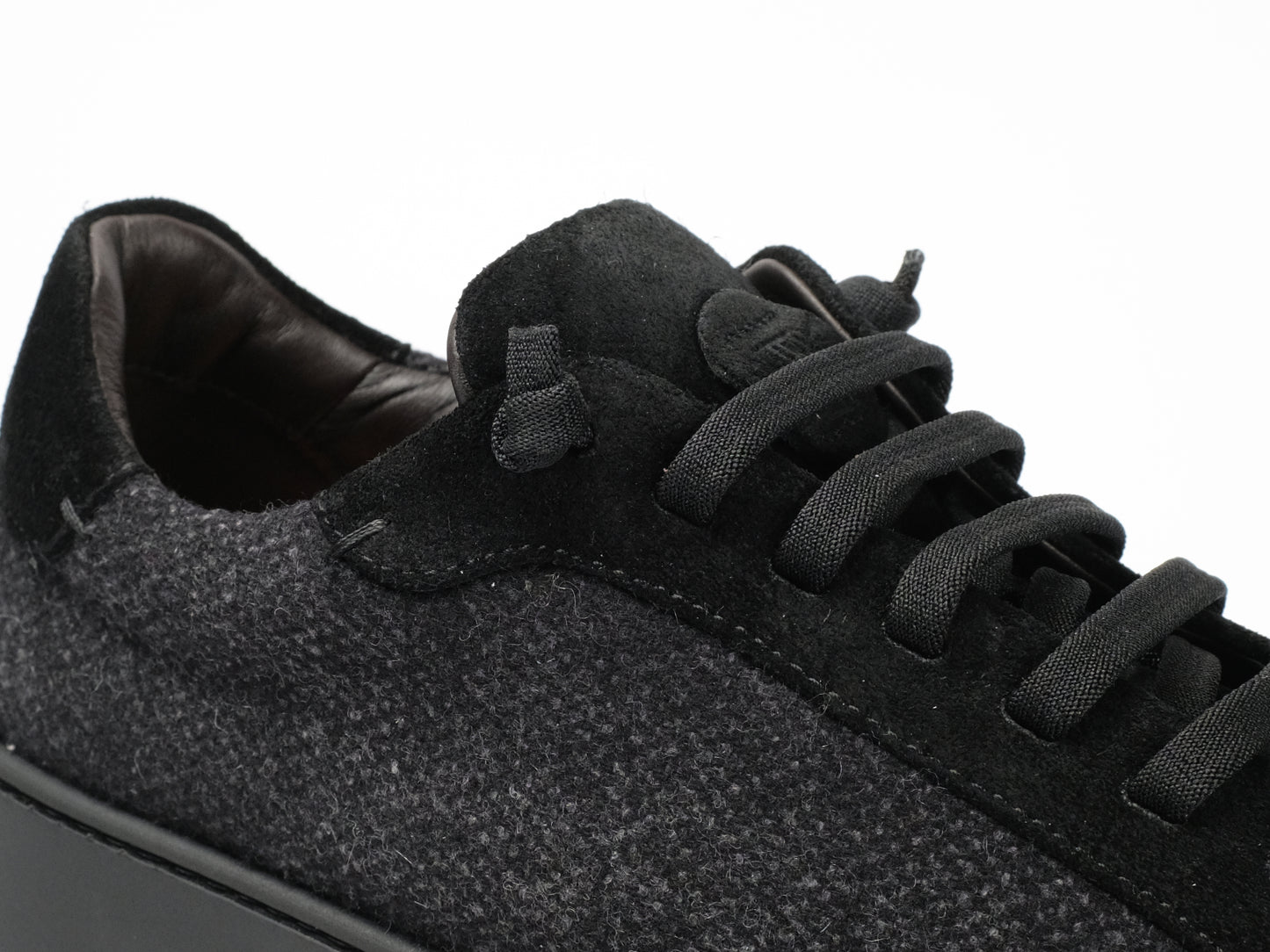 
                  
                    FABIANO RICCI - Sneaker Wol/Suède Zwart
                  
                