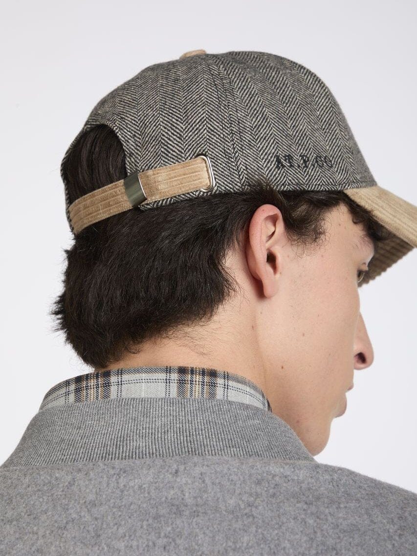 
                  
                    AT.P.CO - Cap Corduroy Grey Petten AT.P.CO 
                  
                