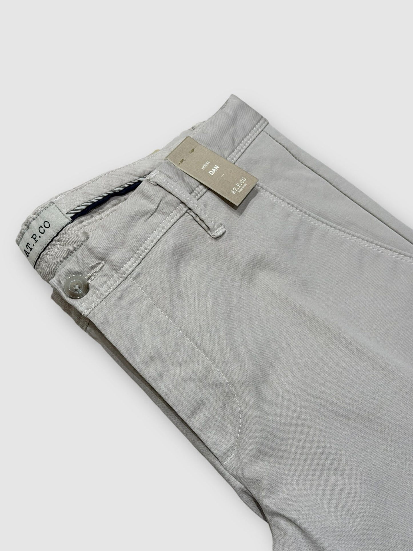 AT.P.CO - Chino Dan Katoen Lichtgrijs Broeken AT.P.CO 