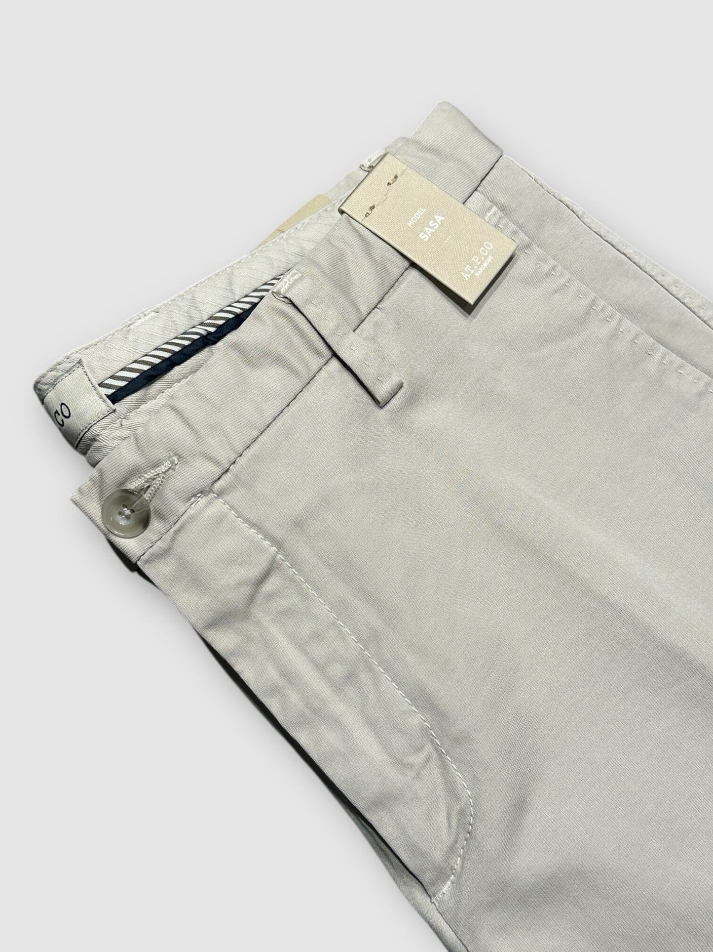 AT.P.CO - Chino Sasa Lichtgrijs Broeken AT.P.CO 