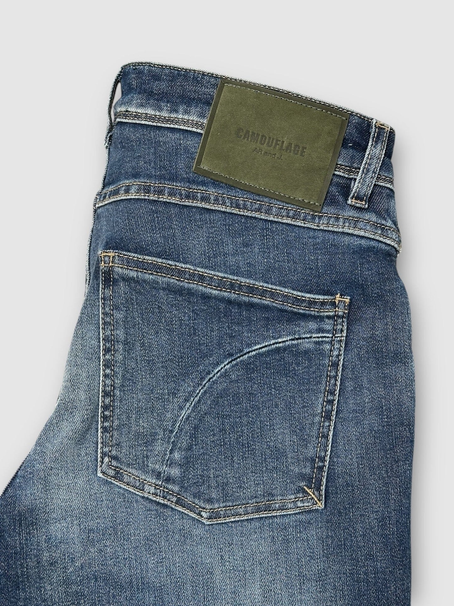 
                  
                    Best5 D131 C001 Jeans Camouflage 
                  
                