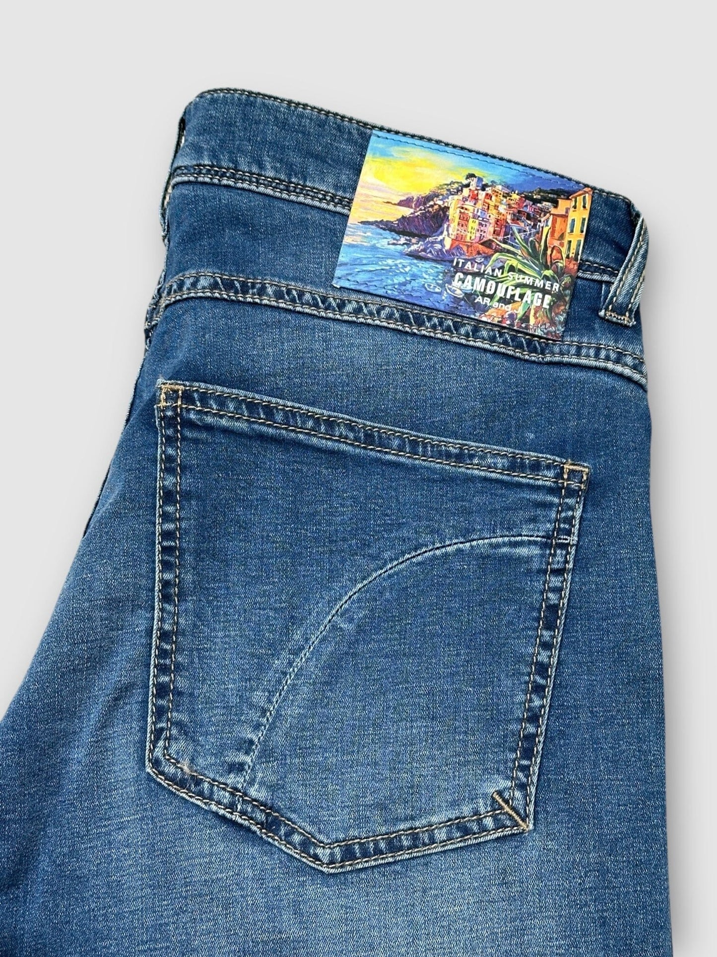 
                  
                    D121 A950 best five Jeans Camouflage 
                  
                