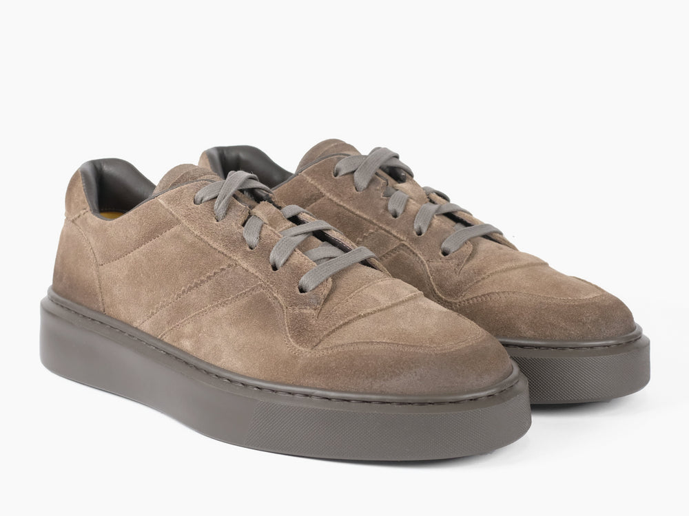 
                  
                    DOUCAL'S - Sneaker Suede Taupe Schoenen Doucal's 
                  
                