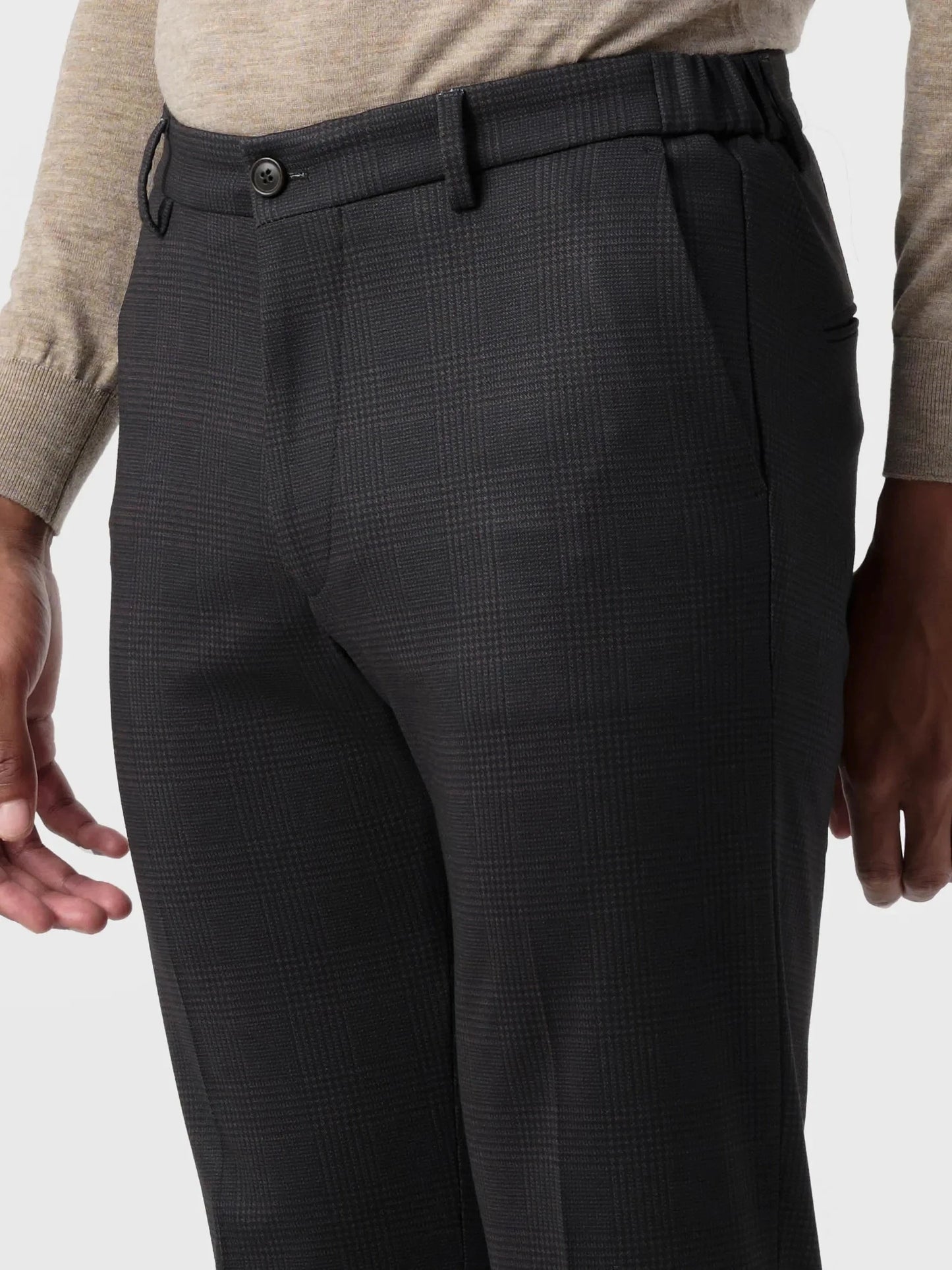 
                  
                    DRYKORN - Broek Zwart/Bruin Geruit Ajend Broeken Drykorn 
                  
                