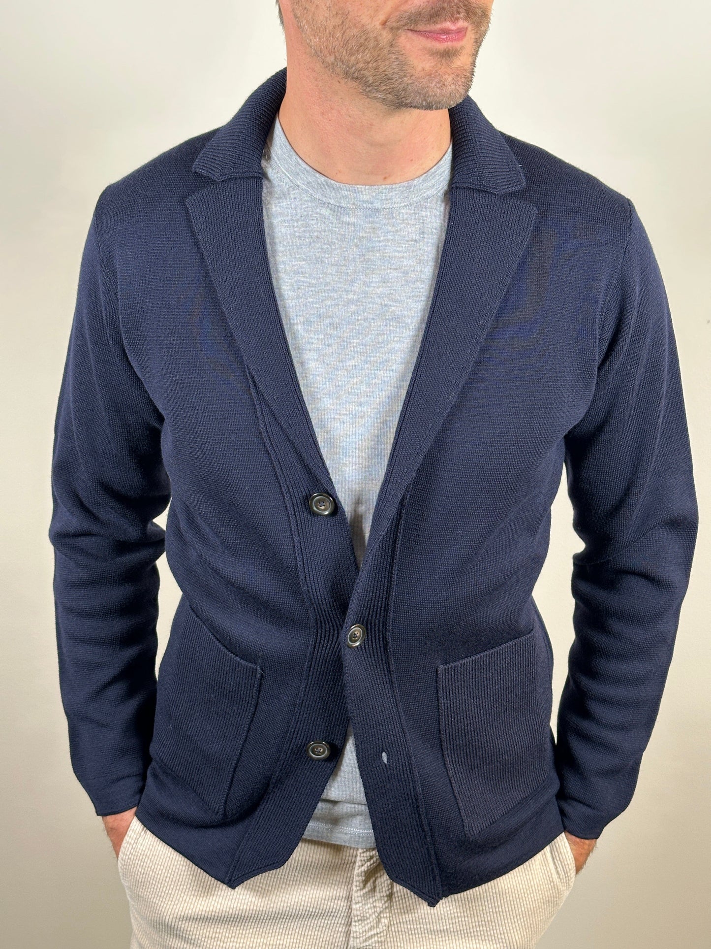 
                  
                    FERRANTE - Blazer Cardigan Navy Truien Ferrante 
                  
                