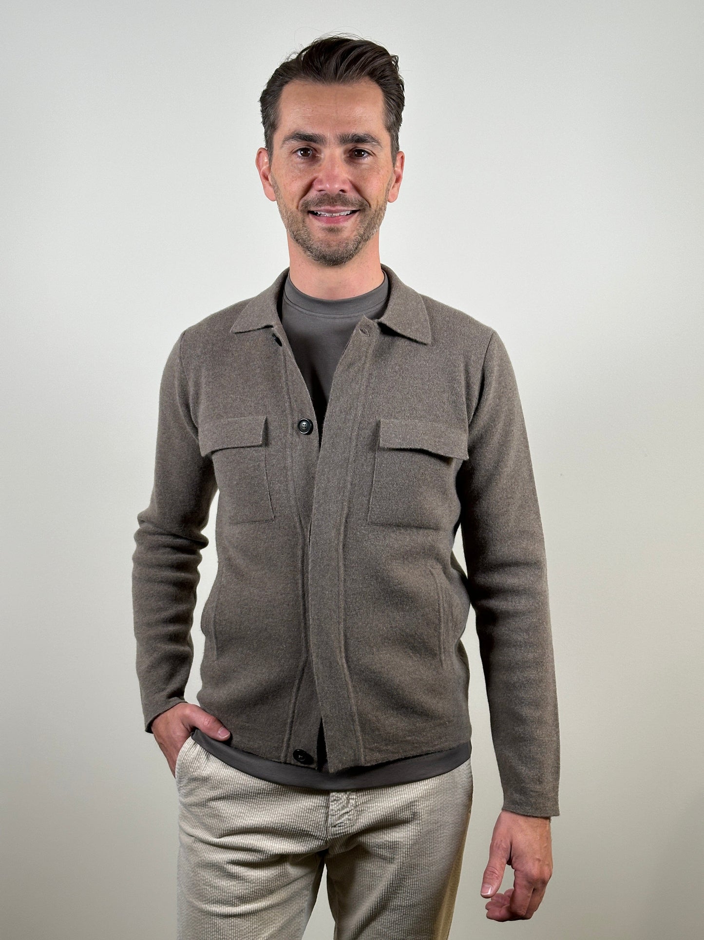 FERRANTE - Merino Overhemd Cardigan Taupe Truien Ferrante 