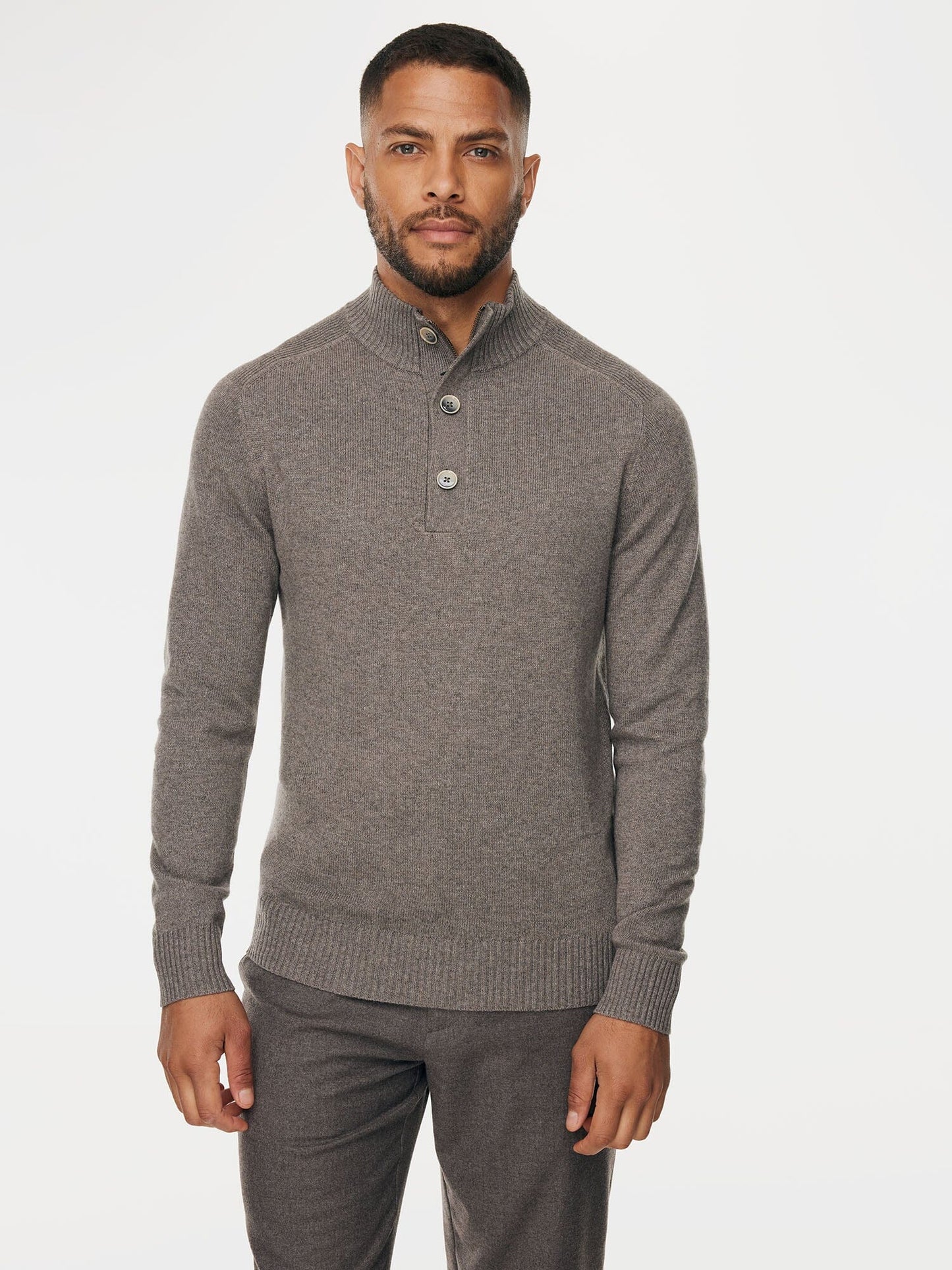 
                  
                    GENTILUOMO - Buttoned Turtle Zip Taupe Truien Gentiluomo 
                  
                