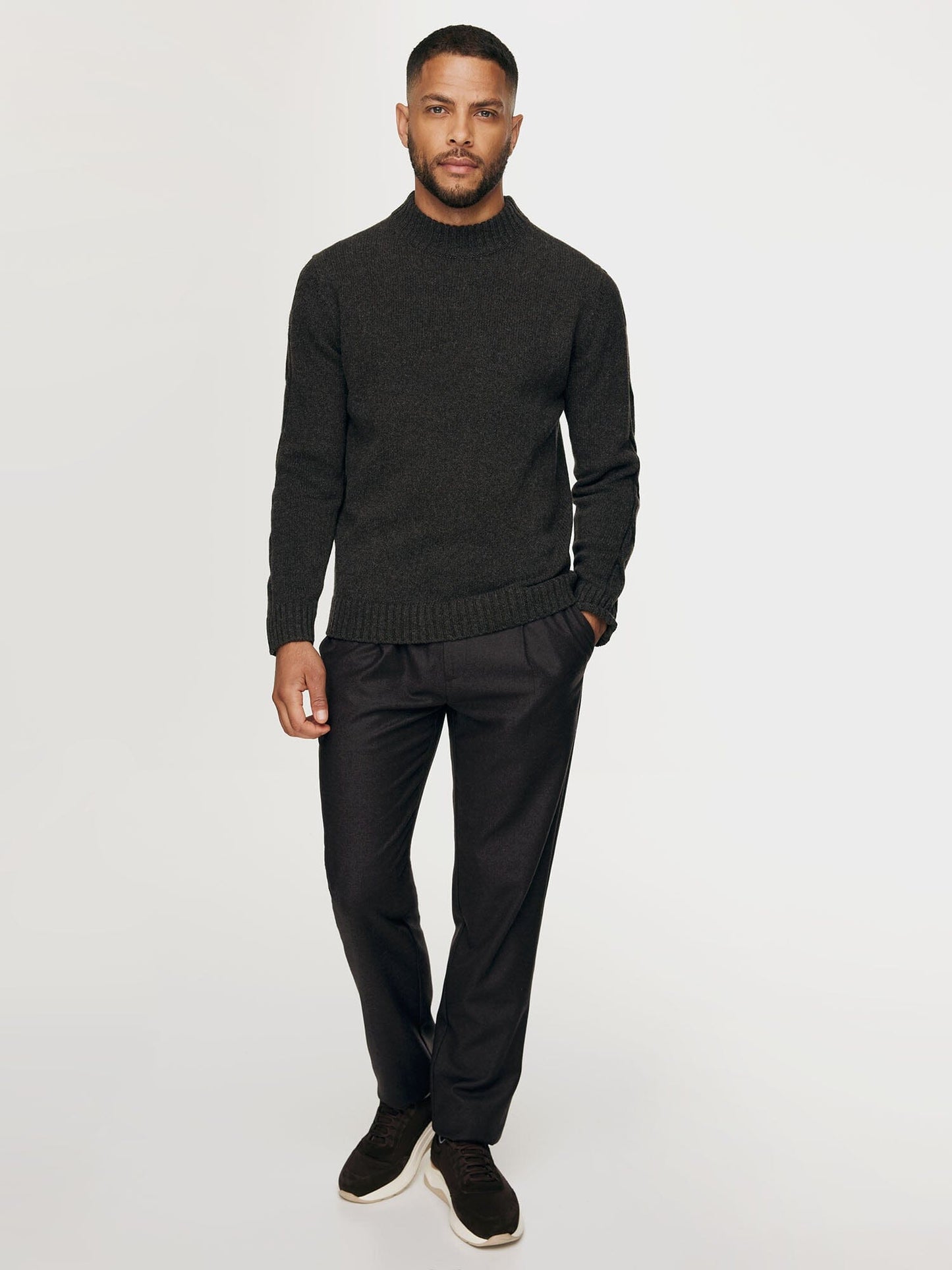 
                  
                    GENTILUOMO - Geruiten Cable Turtleneck Wool Bruin Truien Gentiluomo 
                  
                