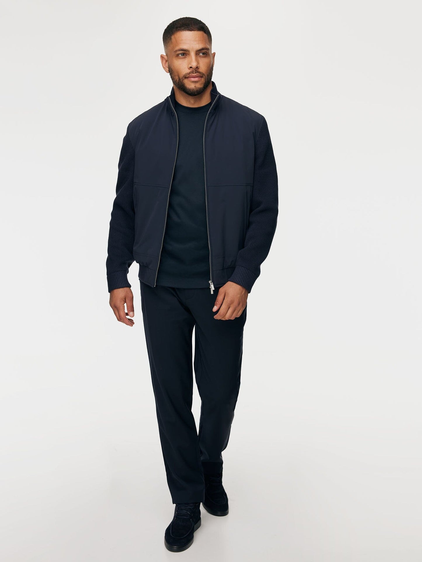 
                  
                    GENTILUOMO - Jack Bragaz Wol Nylon Donkerblauw Jassen Gentiluomo 
                  
                