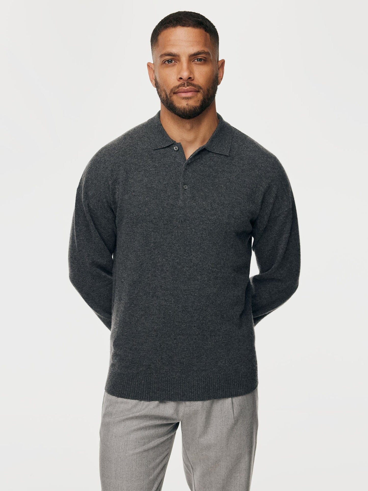
                  
                    GENTILUOMO - Longsleeve Button Polo Donkergrijs Wool Cashmere Truien Gentiluomo 
                  
                