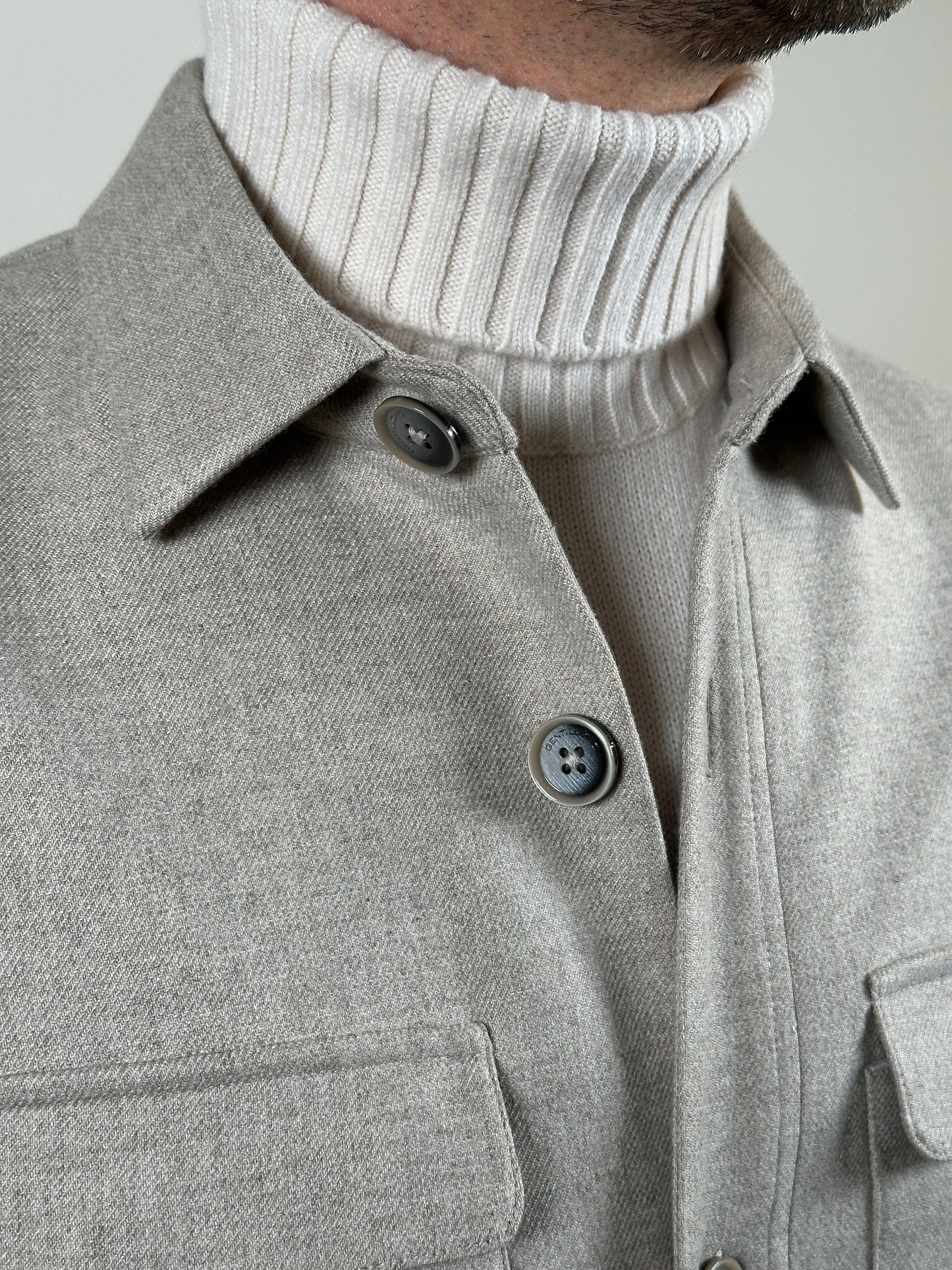 
                  
                    GENTILUOMO - Manteco Wool Luxe Overshirt Beige Blazers & kostuums Gentiluomo 
                  
                