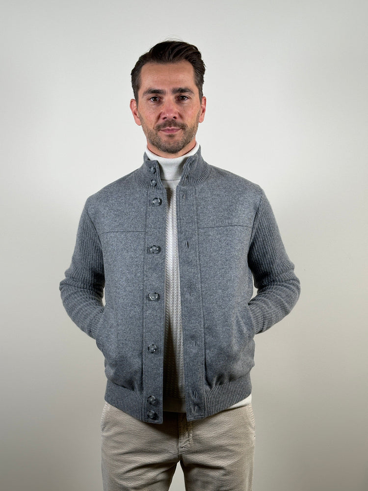 
                  
                    GENTILUOMO - Merino Kabelmotief Rolkraag Ecru Truien Gentiluomo 
                  
                