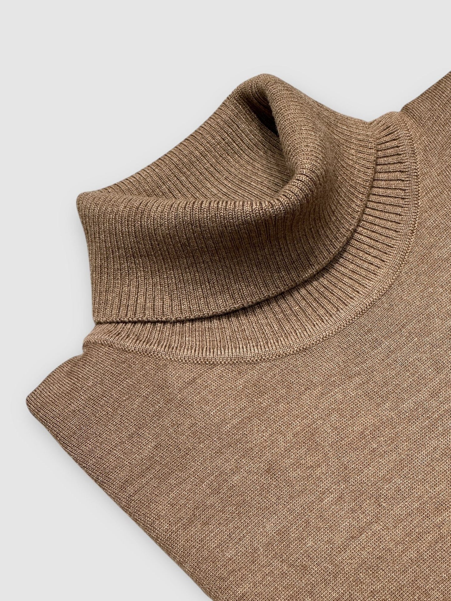 GENTILUOMO - Merino Rolkraag Camel Truien Gentiluomo 