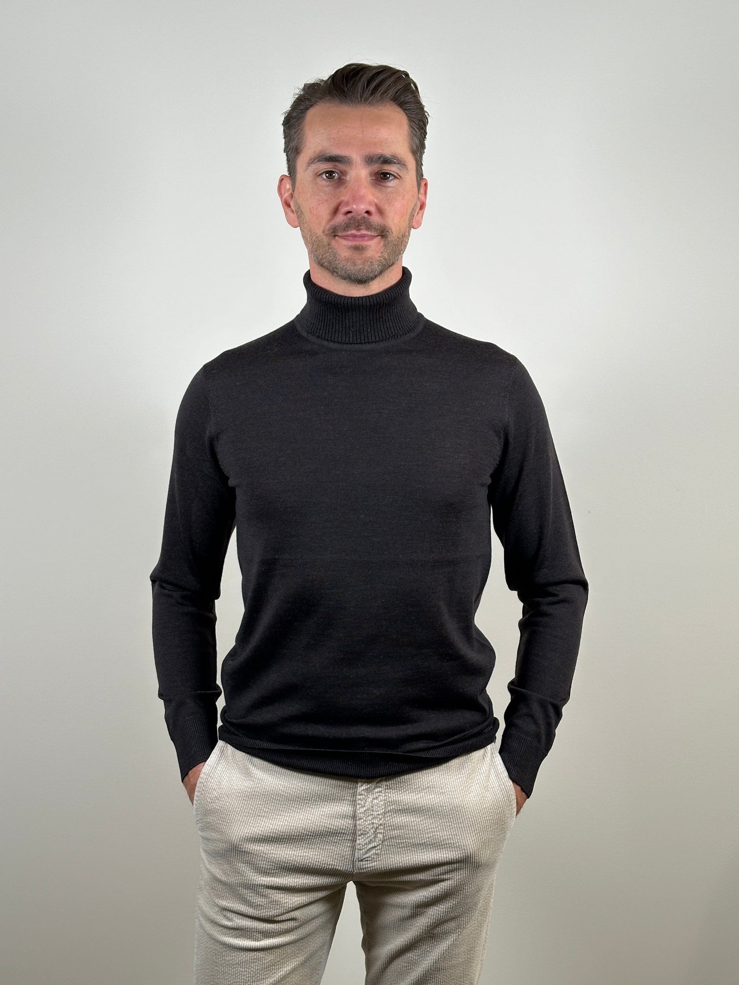 GENTILUOMO - Merino Rolkraag Donkerbruin Truien Gentiluomo 