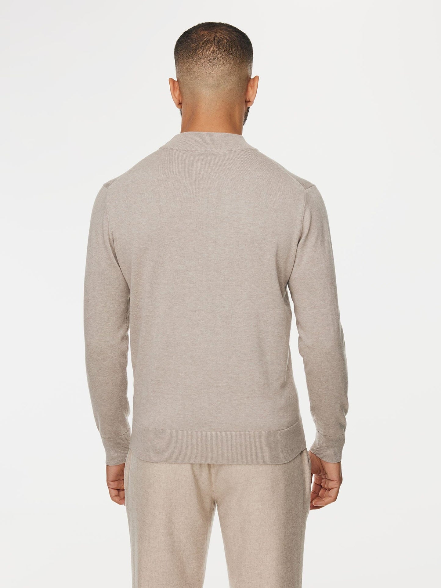 
                  
                    GENTILUOMO - Turtleneck Cotton Beige Truien Gentiluomo 
                  
                