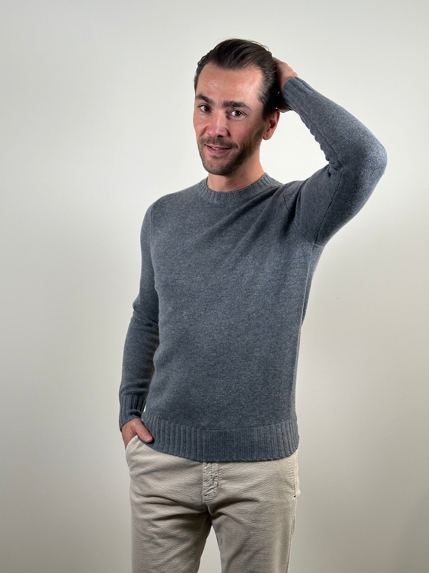 
                  
                    I'm Fine - Trui Merino Cashmere Obsidian Truien I'm Fine 
                  
                