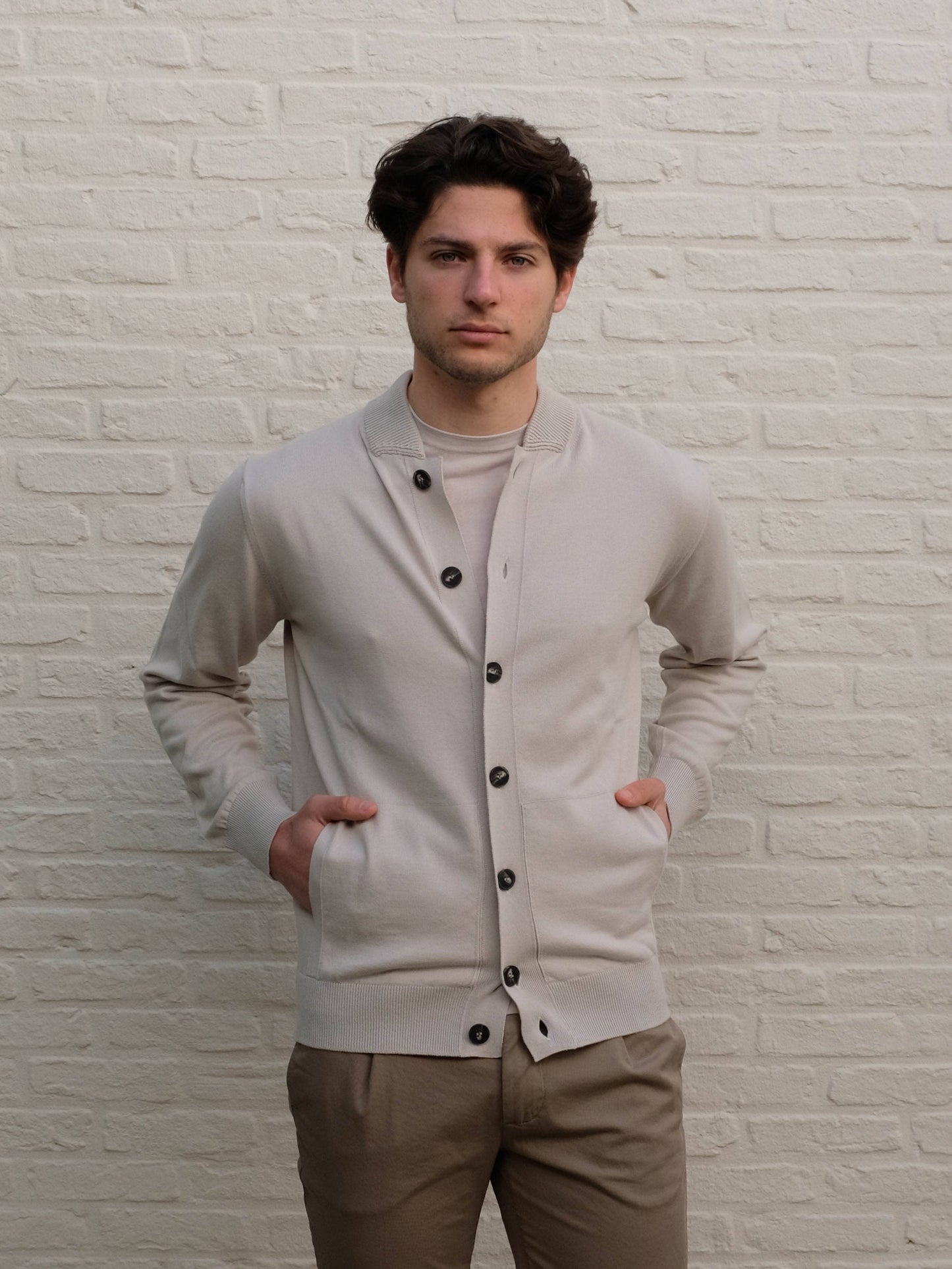 
                  
                    KANGRA - Bomber Cardigan Vestje In Lichtbeige Truien Kangra 
                  
                
