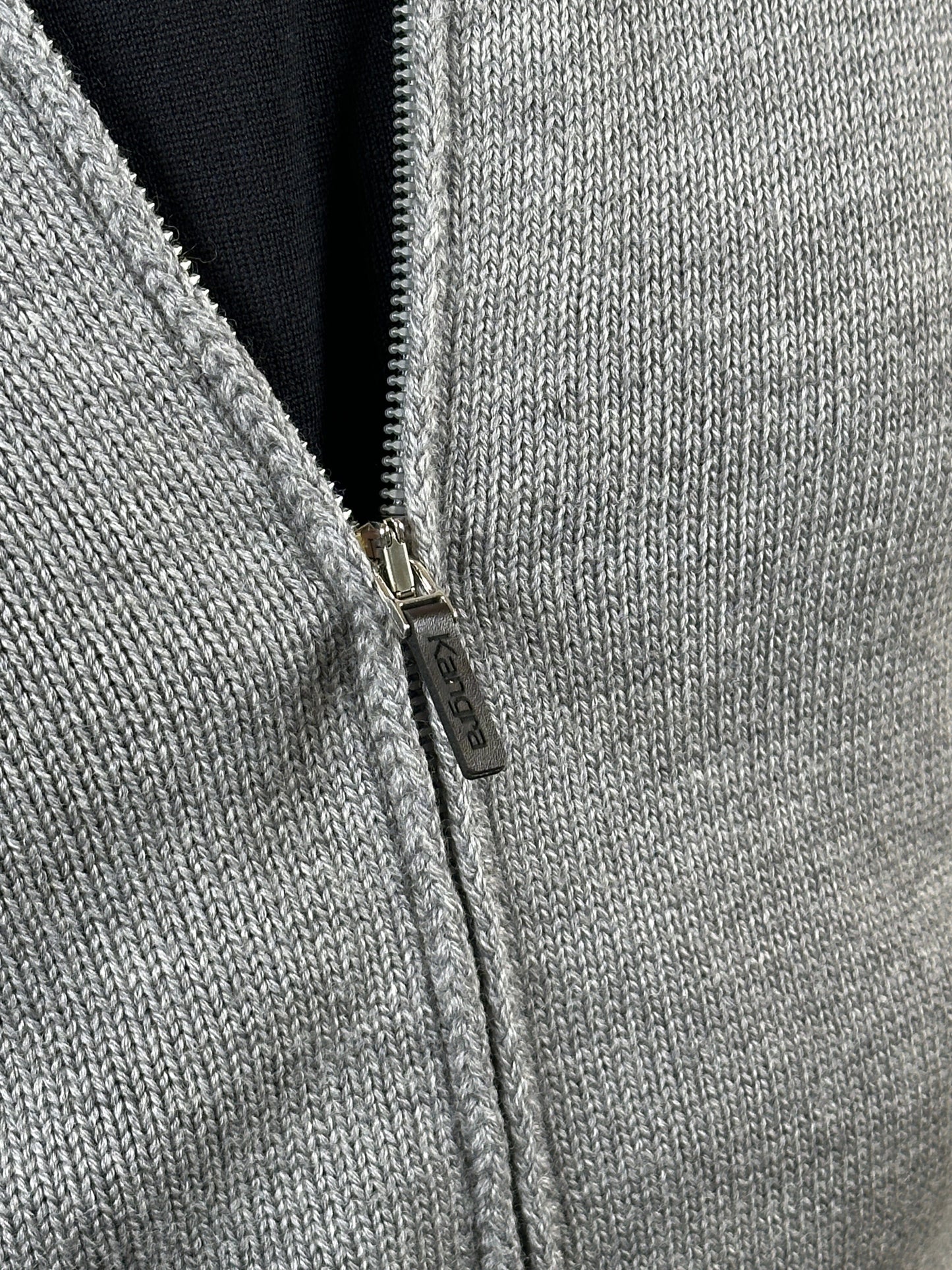 KANGRA - Grijze Wol Zip Cardigan Truien Kangra 