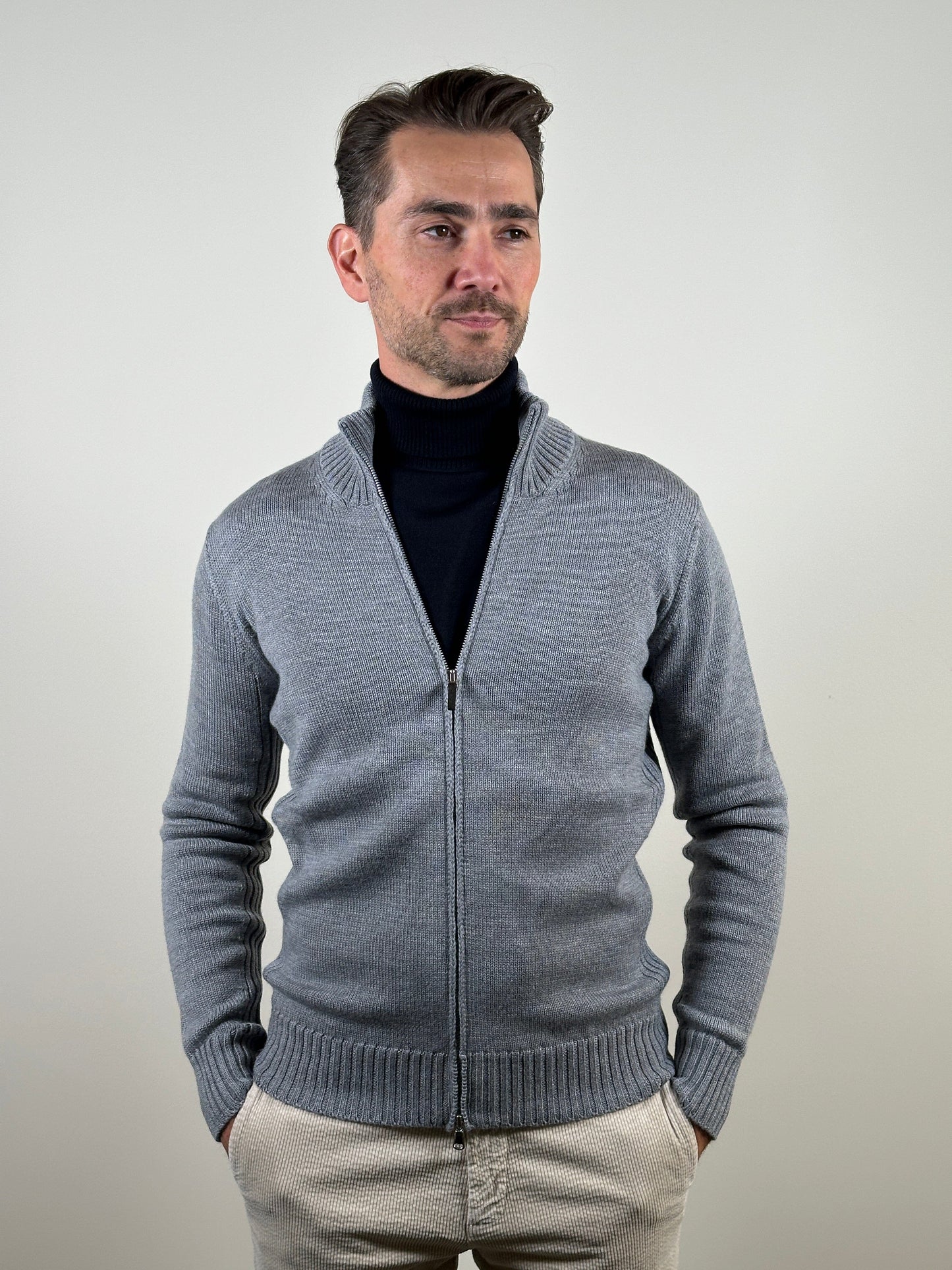KANGRA - Grijze Wol Zip Cardigan Truien Kangra 