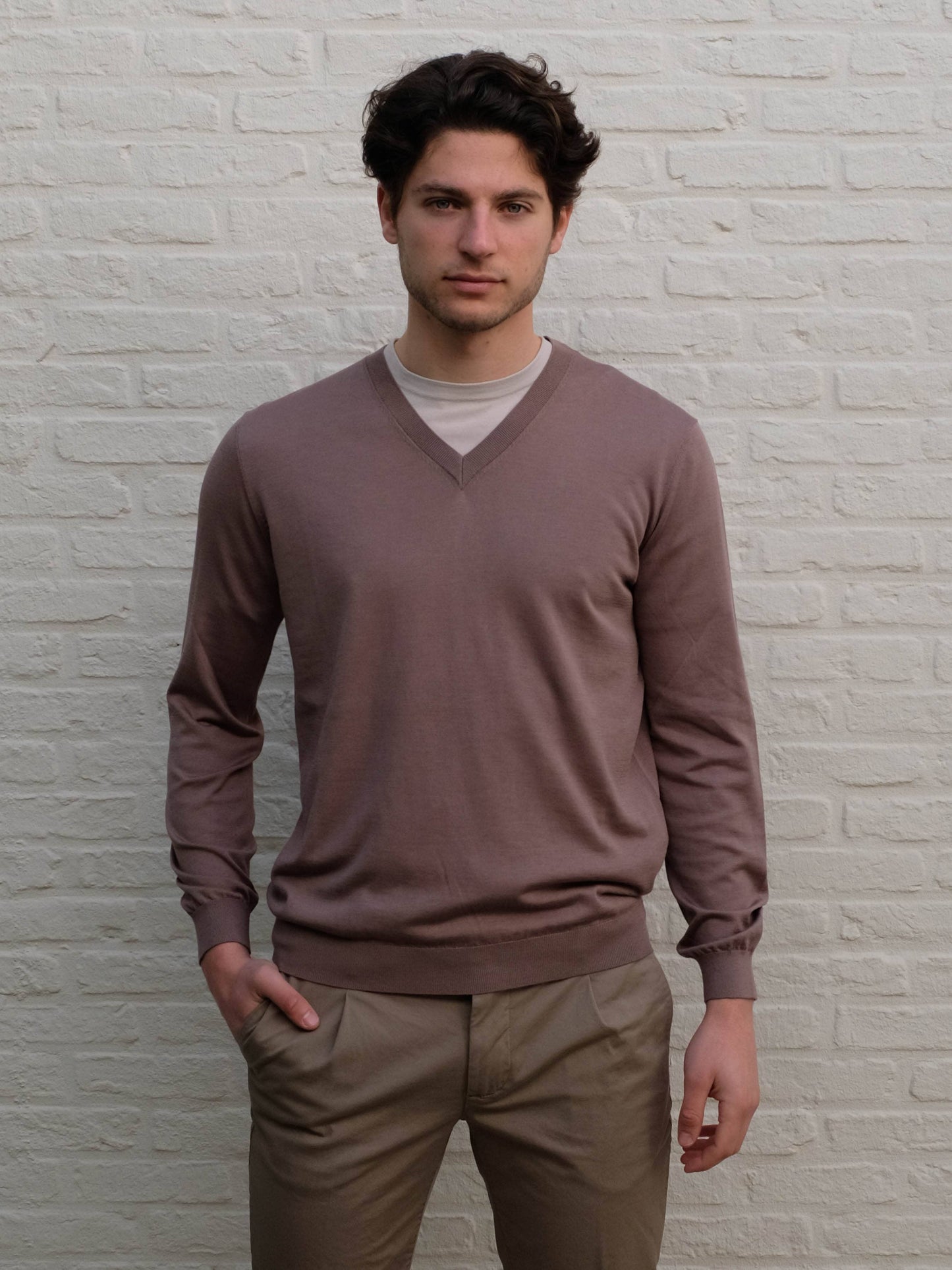 
                  
                    KANGRA - V-Neck Pullover Bruin Truien Kangra 
                  
                