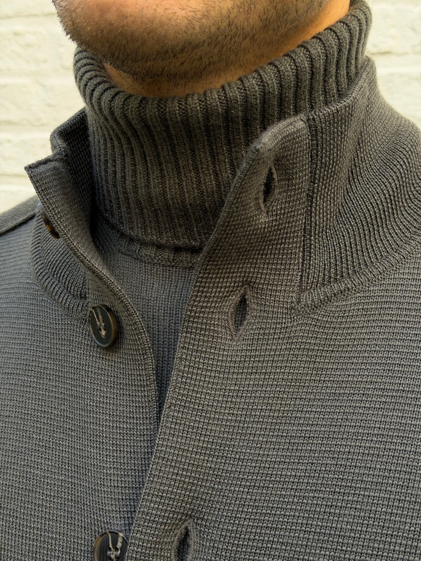 KANGRA - Vest Met knopen Grijs Truien Kangra 
