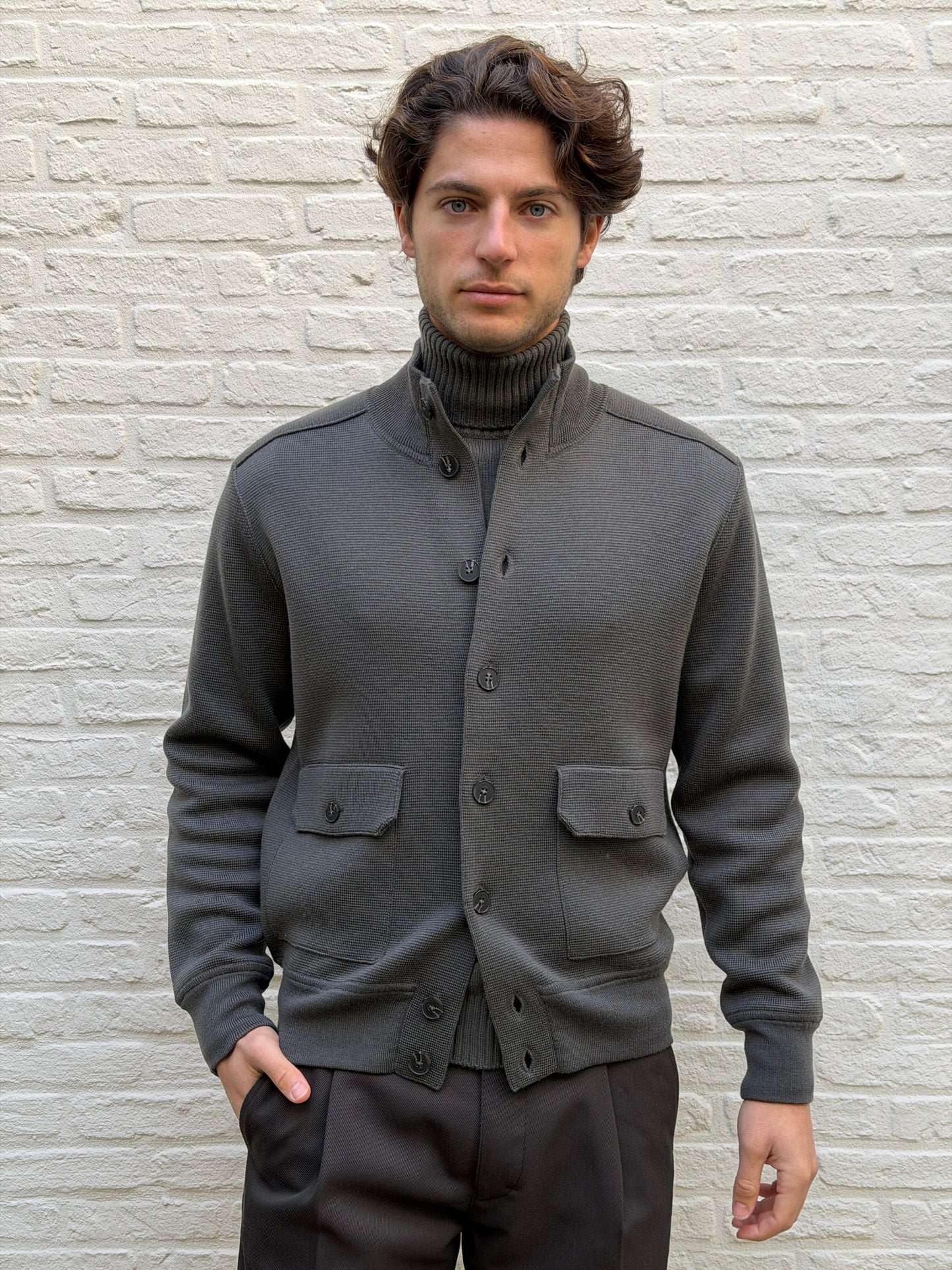KANGRA - Vest Met knopen Grijs Truien Kangra 
