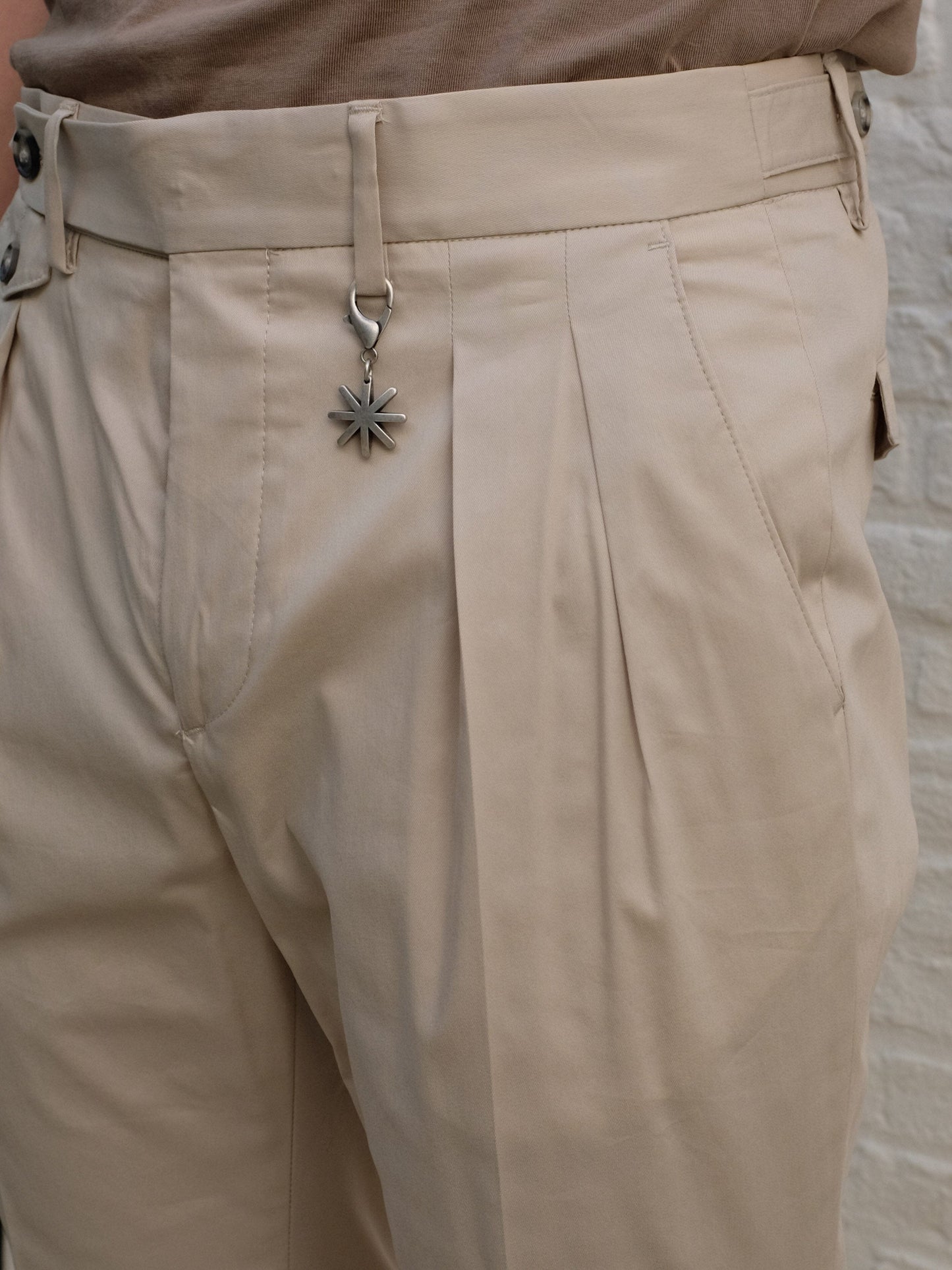 
                  
                    MANUEL RITZ - Dubbel Pleated Chino Lichtbeige Broeken Manuel Ritz 
                  
                