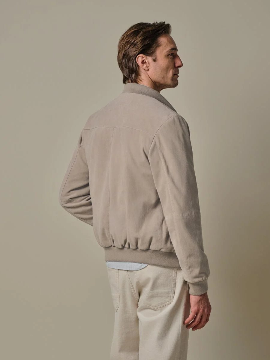 
                  
                    PROFUOMO - Beige Suède Bomber Jassen Profuomo 
                  
                
