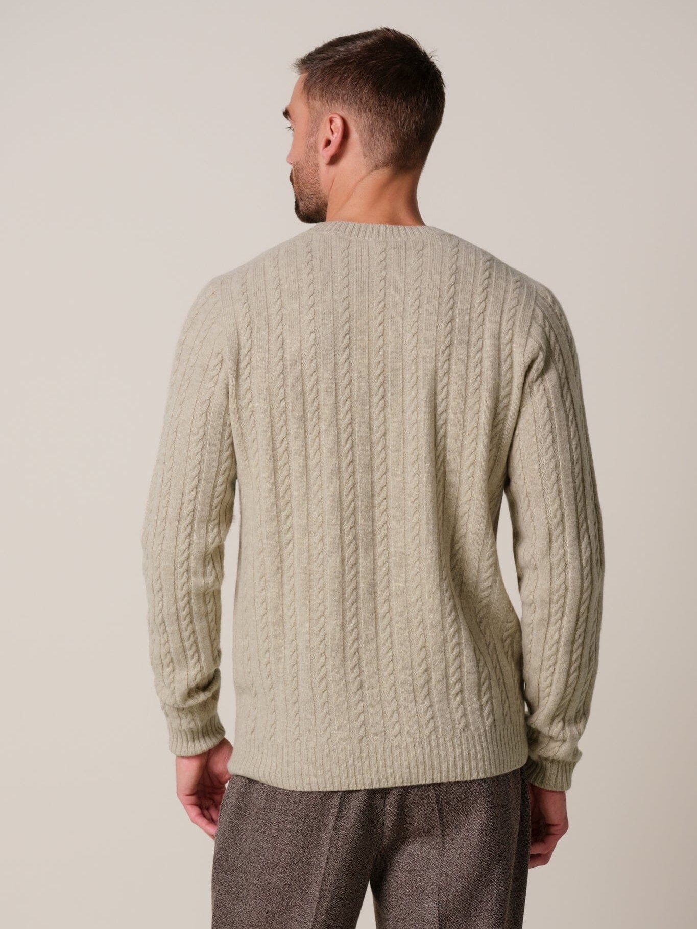 
                  
                    PROFUOMO - Cable Knit Trui Beige Truien Profuomo 
                  
                