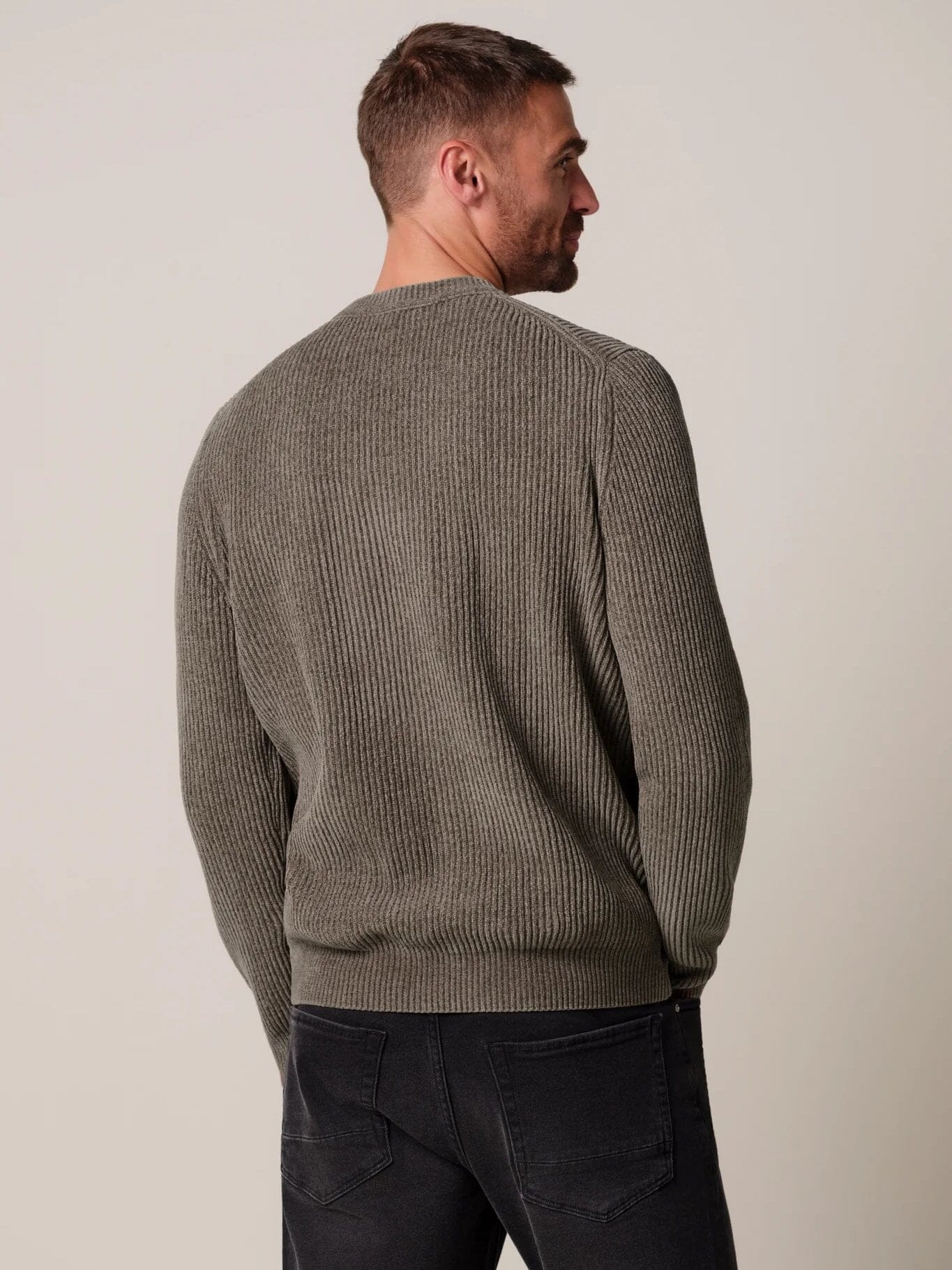 
                  
                    PROFUOMO - Chenille Cotton Crewneck Taupe Truien Profuomo 
                  
                