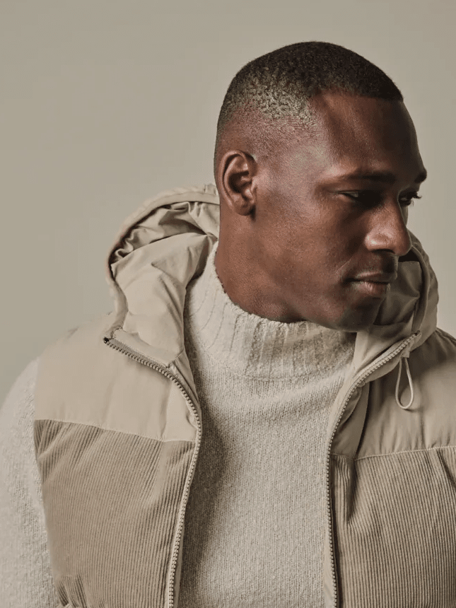 
                  
                    PROFUOMO - Corduroy Bodywarmer Beige Jassen Profuomo 
                  
                