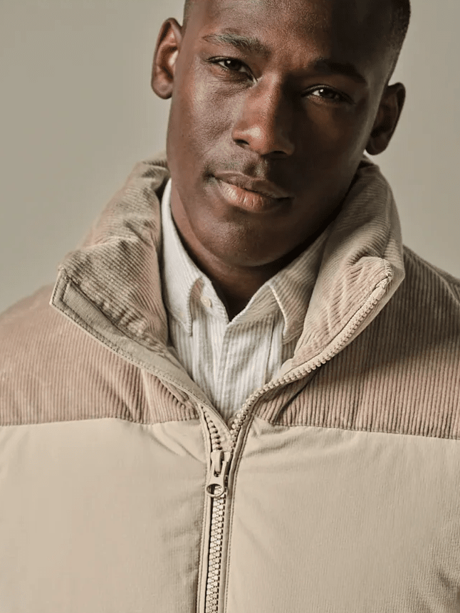 
                  
                    PROFUOMO - Corduroy Puffer Beige Jassen Profuomo 
                  
                