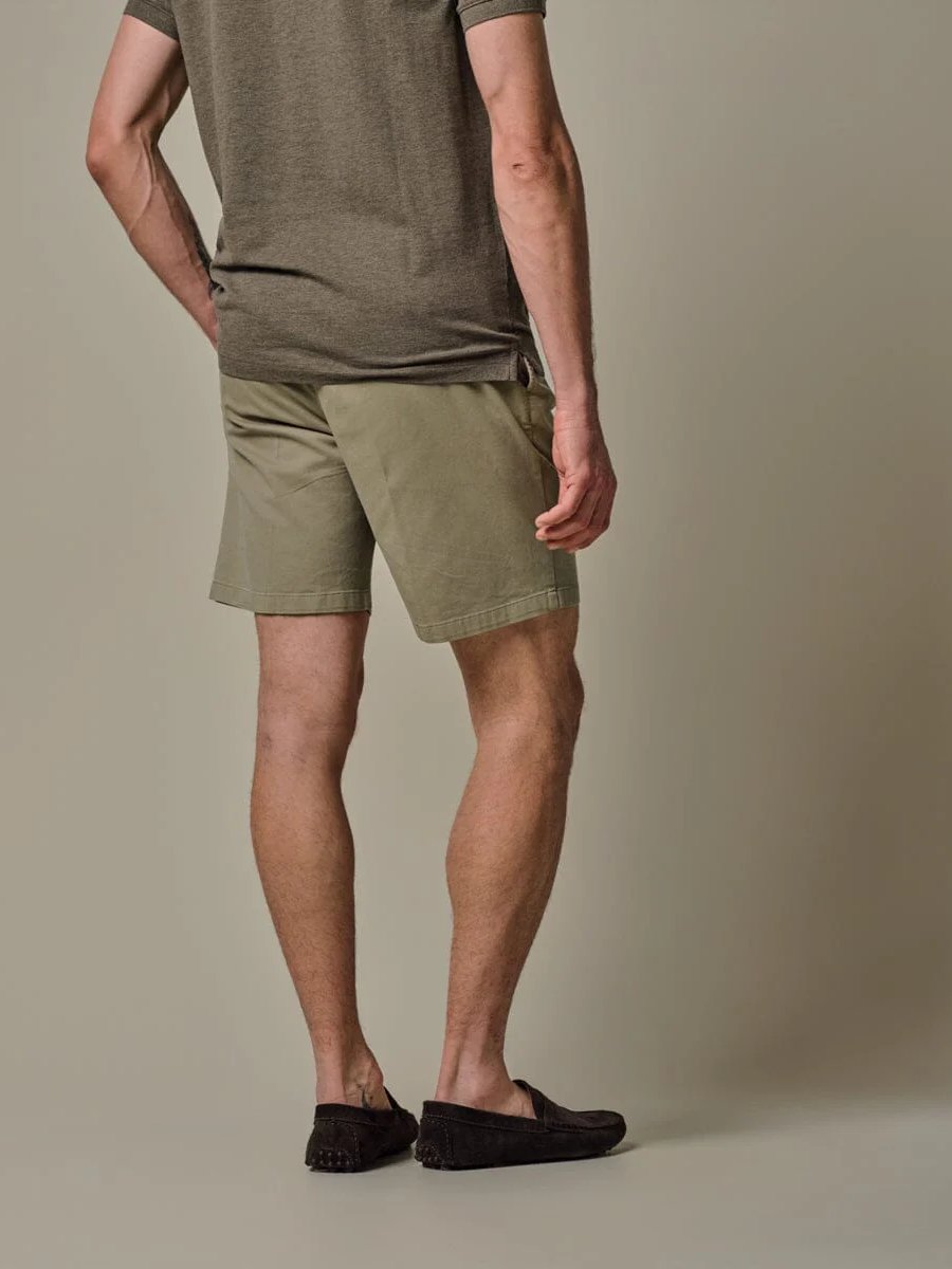 
                  
                    PROFUOMO - Green Garment Dye shorts Shorts Profuomo 
                  
                