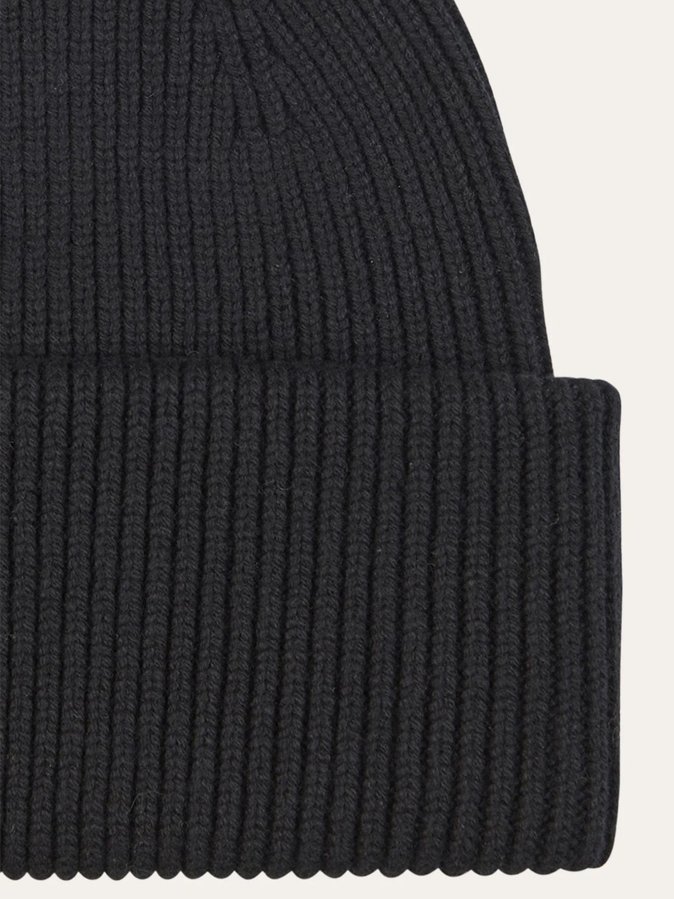 
                  
                    PROFUOMO - Navy wool knitted beanie Mutsen Profuomo 
                  
                