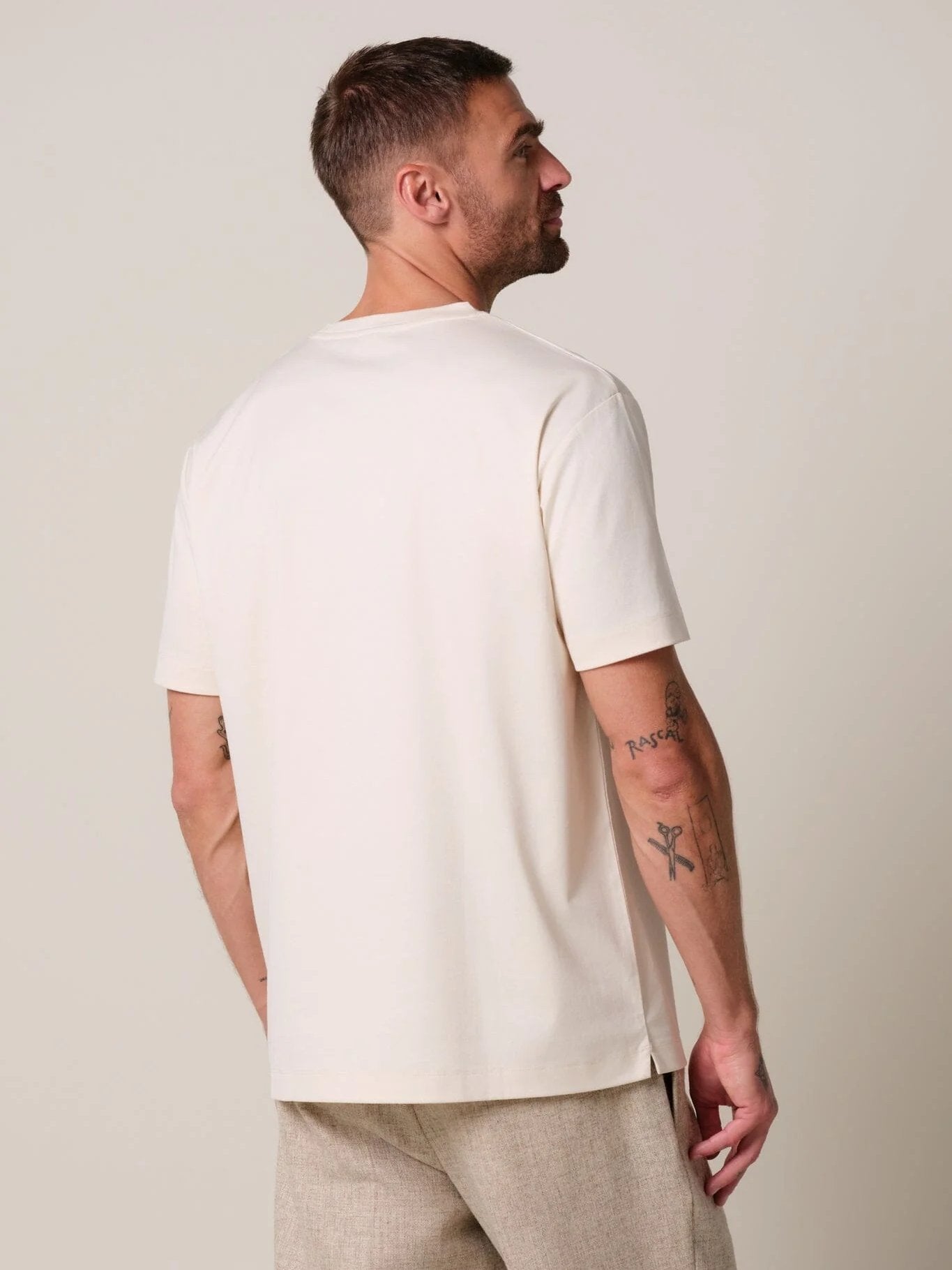 
                  
                    PROFUOMO - Pima Cotton T-Shirt Ecru T-shirts Profuomo 
                  
                