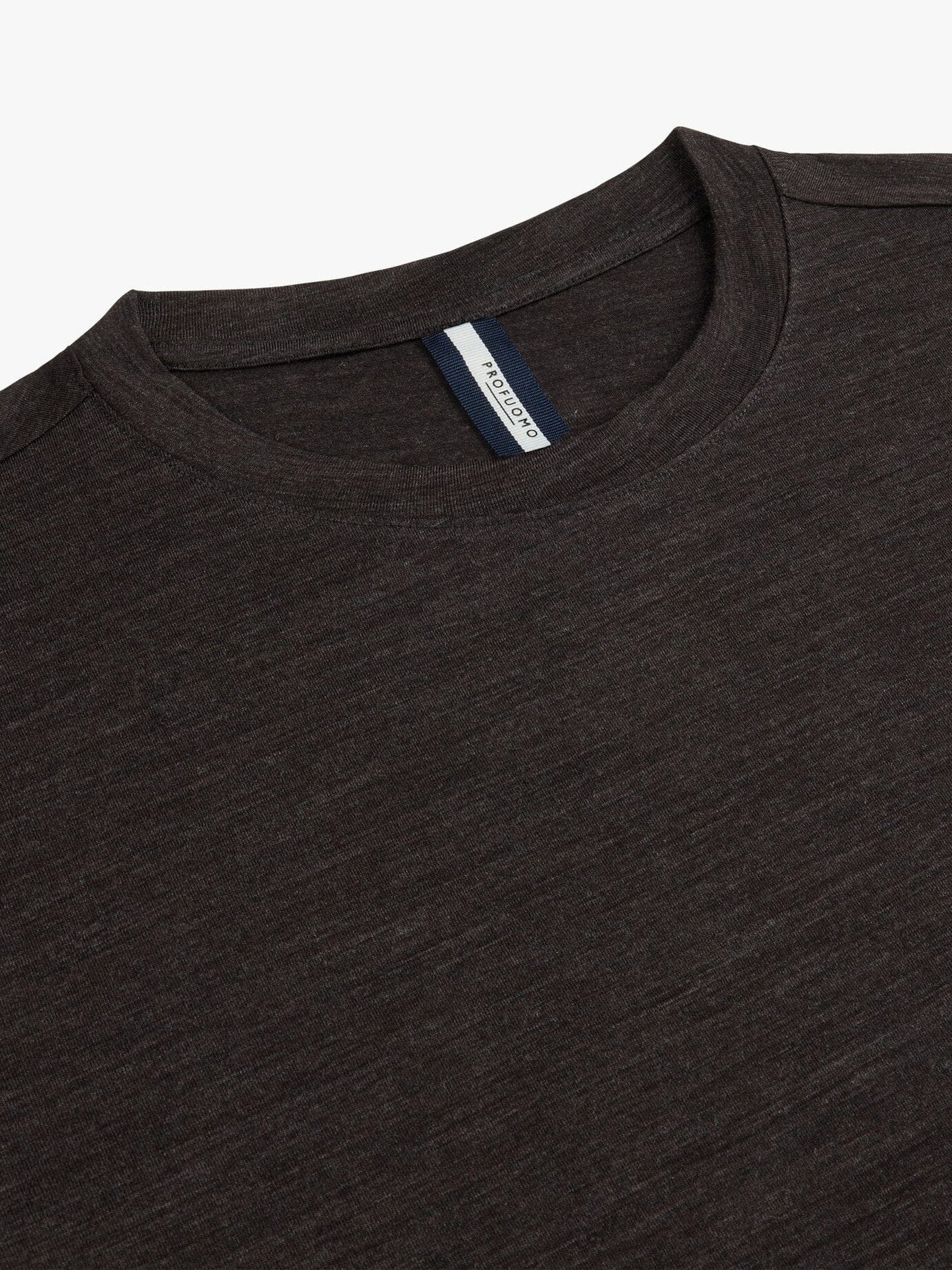 
                  
                    PROFUOMO - T-Shirt Merino Donkerbruin T-shirts Profuomo 
                  
                