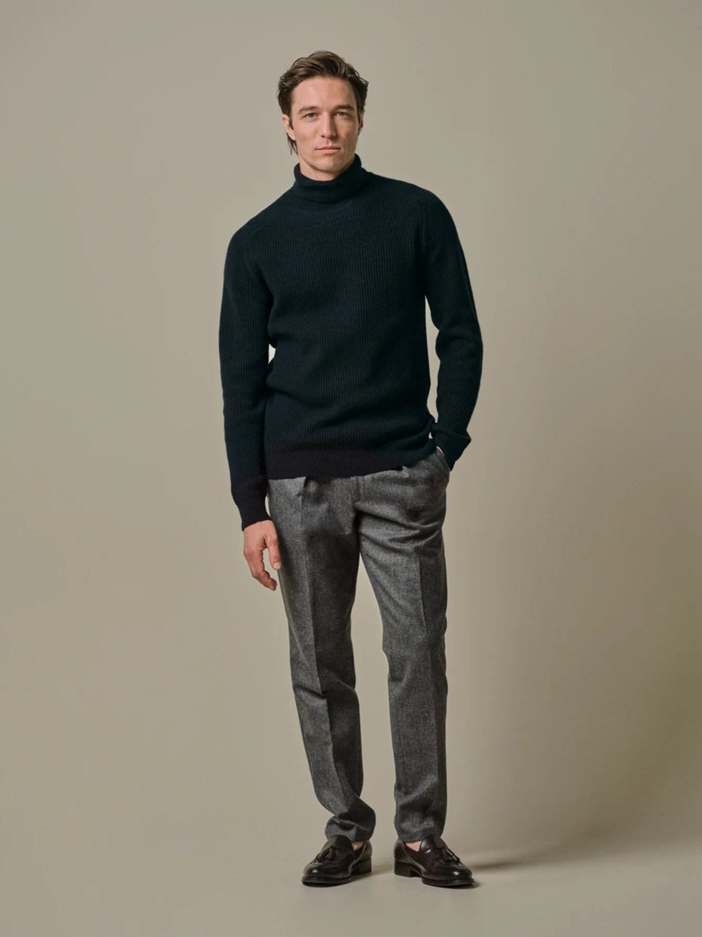 
                  
                    PROFUOMO - Trui Met Rolkraag Navy Truien Profuomo 
                  
                