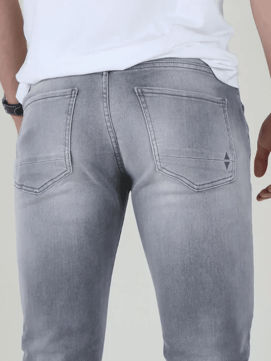 
                  
                    FIFTY FOUR - Jeans Superstretch Lichtgrijs Jeans Fifty Four 
                  
                